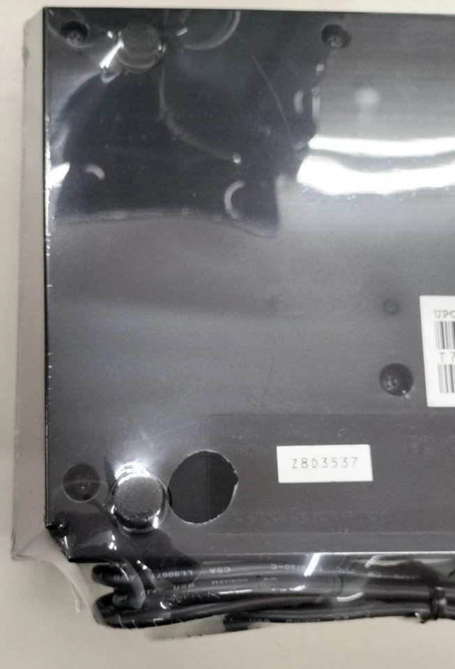 Roland AIRA VT-3 Voice Transformer Effects Processor - Image 3 of 4