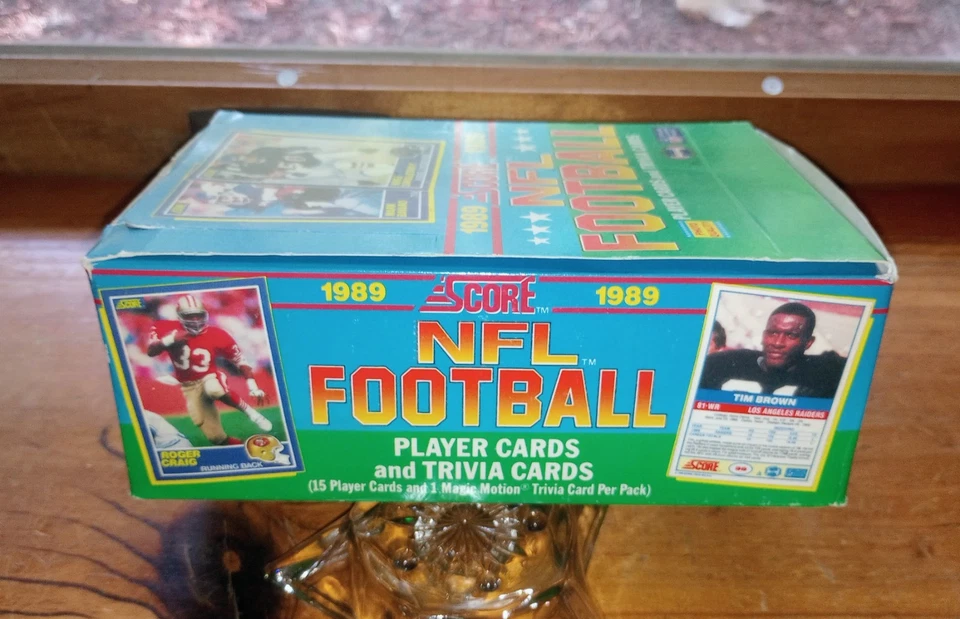 1989 Score Football Fresh Packs, Possible Barry Sanders or Troy Aikman Rookies. - Image 3 of 3