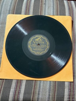 VICTOR Record 78 Rpm 20823 Johnny Hamp I HAVEN'T TOLD HER SHE HASN'T TOLD ME