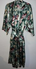 vintage California Dynasty satin kimono robe features a green floral print