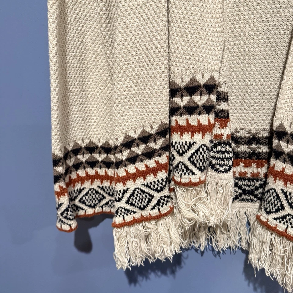 Style & Co. Cárdigan mediano estampado crema y negro frente abierto Foto 3 de 4