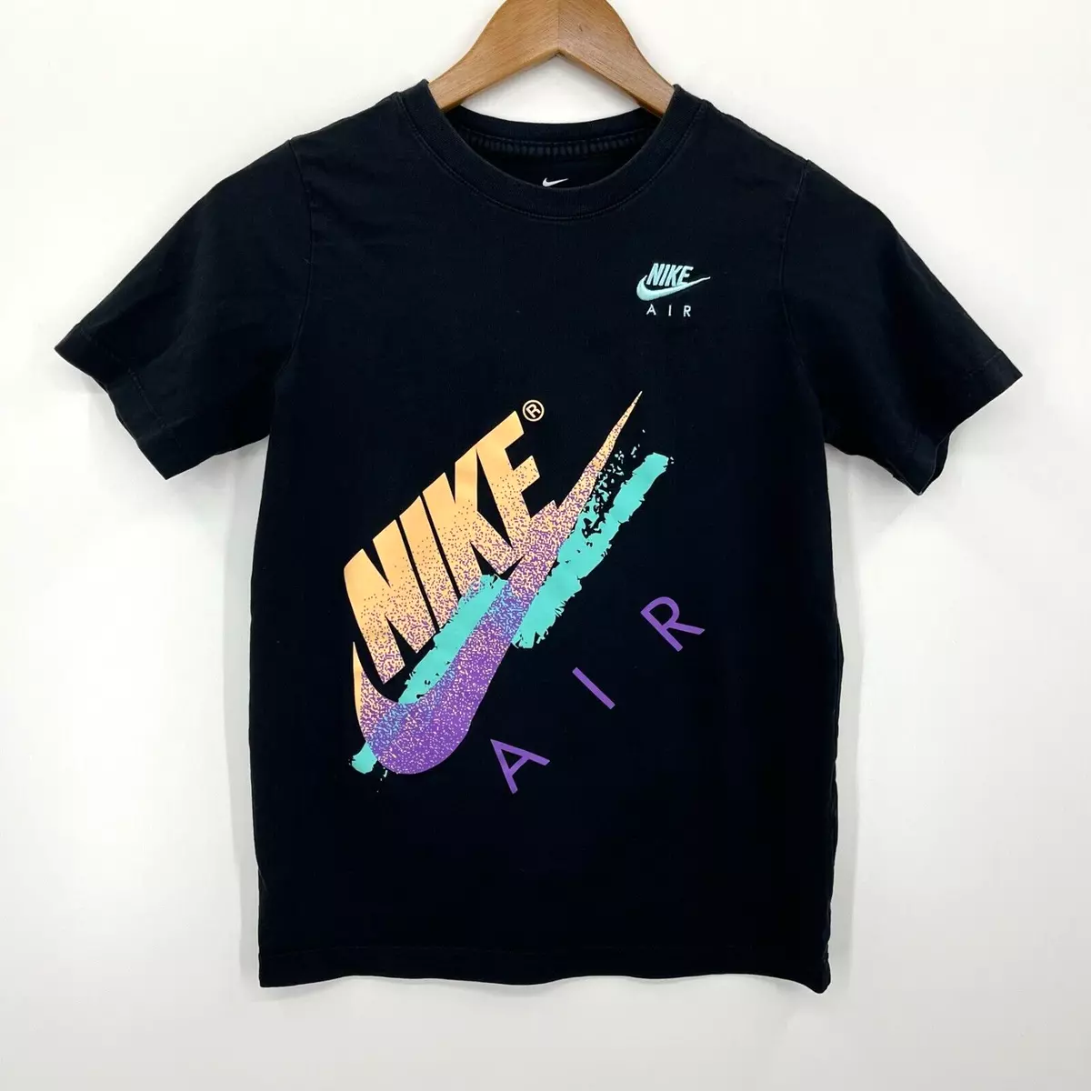 Nike T-Shirt Boy's L Black Graphic Swoosh Logo Short Sleeve