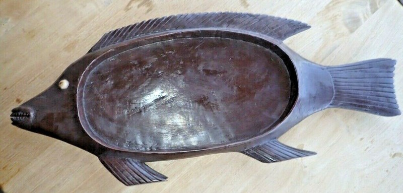 Trobriand Islands, Papua New Guinea wooden fish serving dish, vintage
