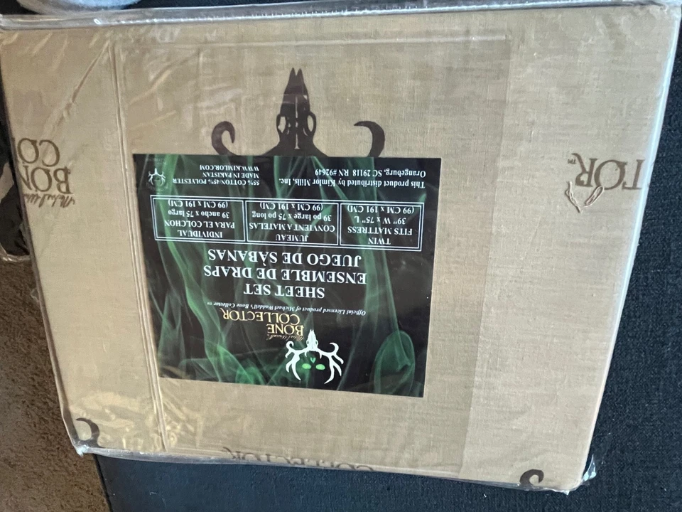 Michael Waddell's Bone Collector TWIN sheet Set 39" W x 75" L Skull Logo NIP - Image 3 of 4