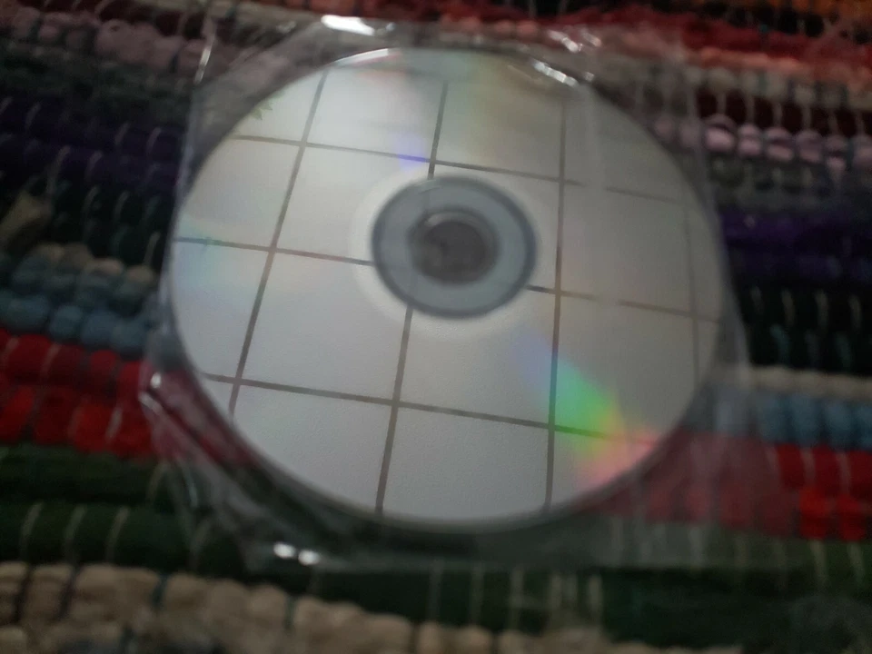 New ~ Samsung SyncMaster TFT-LCD Monitor (CD-ROM, 2007) - Image 2 of 4