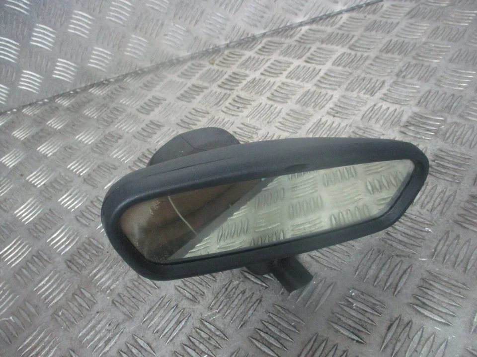 Espejo retrovisor Peugeot 208 GT 2016 5 puertas fabricante de equipos originales Foto 2 de 4