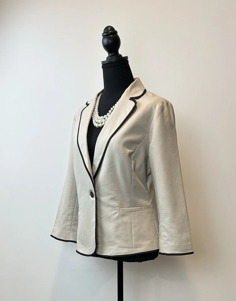 Sz M Cynthia Rowley-Beige-COTTON Blazer-Suit Jacket-Black Trim-3/4 Sleeve - Image 2 of 4