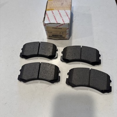 New Mitsubishi MZ690185/MZ690563 Front Disc Brake Pad Set 2002-07 Lancer 2.0L