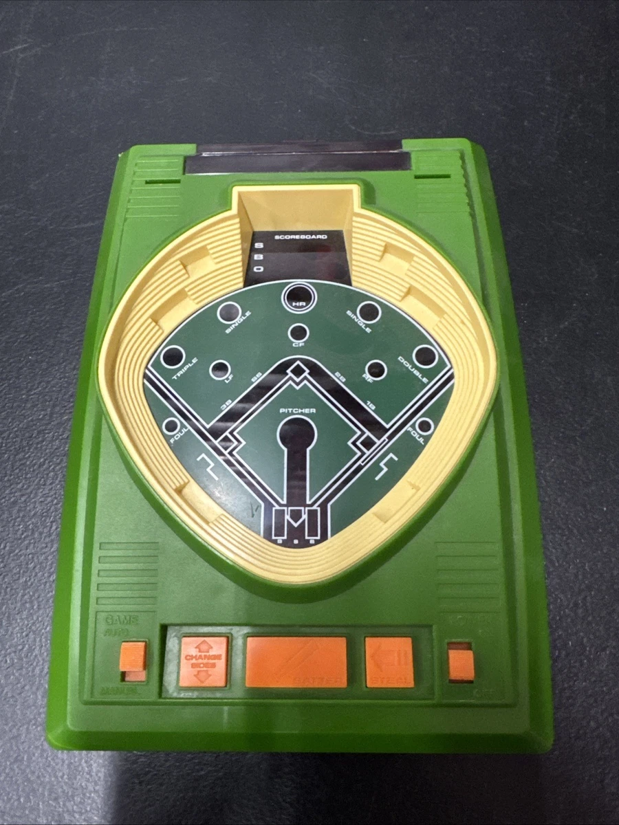 ANCIEN JEU ÉLECTRONIQUE vintage Conquerant de l'espace - année 2000