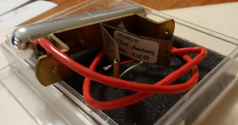 Pastilla de tubo caliente lápiz labial cromado vintage Kent Armstrong 7,9 k SLHD1R (NOS) Foto 2 de 3