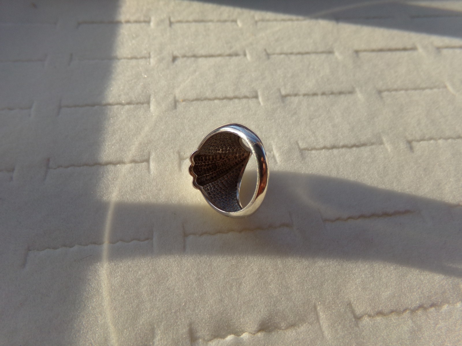 Solid Sterling Silver 925 Ring Size 6.5 - image 4