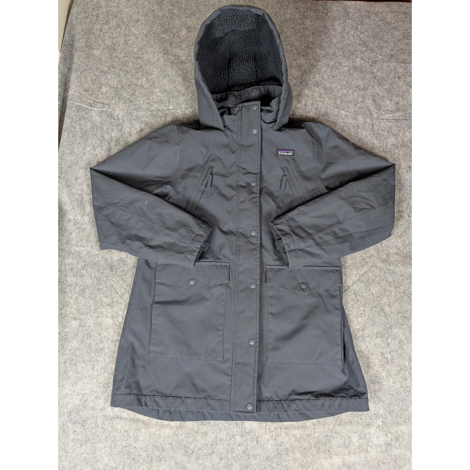 Patagonia Kids Insulated Waterproof Parka Jacket Gray Hooded Winter Warm
Opens in a new window or ta