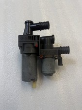 BMW X3 E83 2.0 Diesel. E46 316i 318i  Wasserpumpe Zusatzpumpe 8369807 1147412149