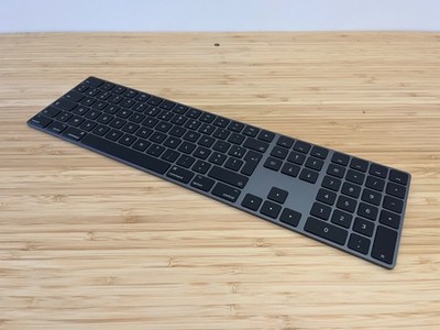Apple Magic Keyboard Ziffernblock - AZERTY FR - Grau / Schwarz - Lightning Port