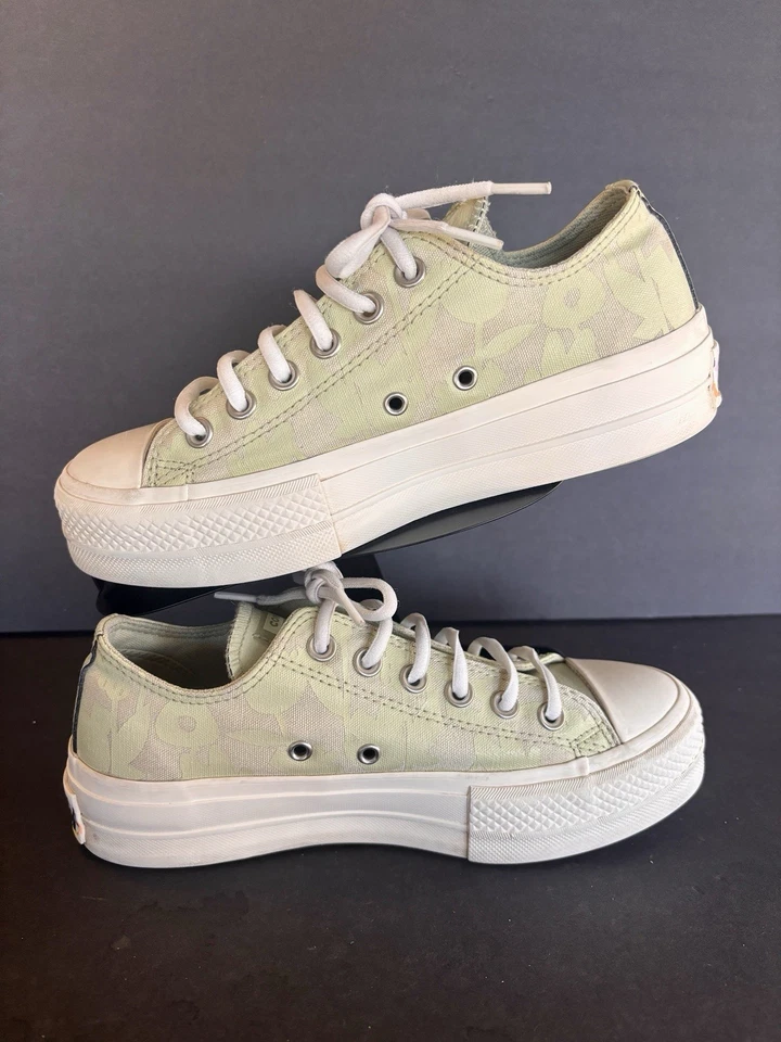 Plataforma Converse Chuck Taylor All Star em padrão verde feminina tamanho 7 - Imagem 2 de 4