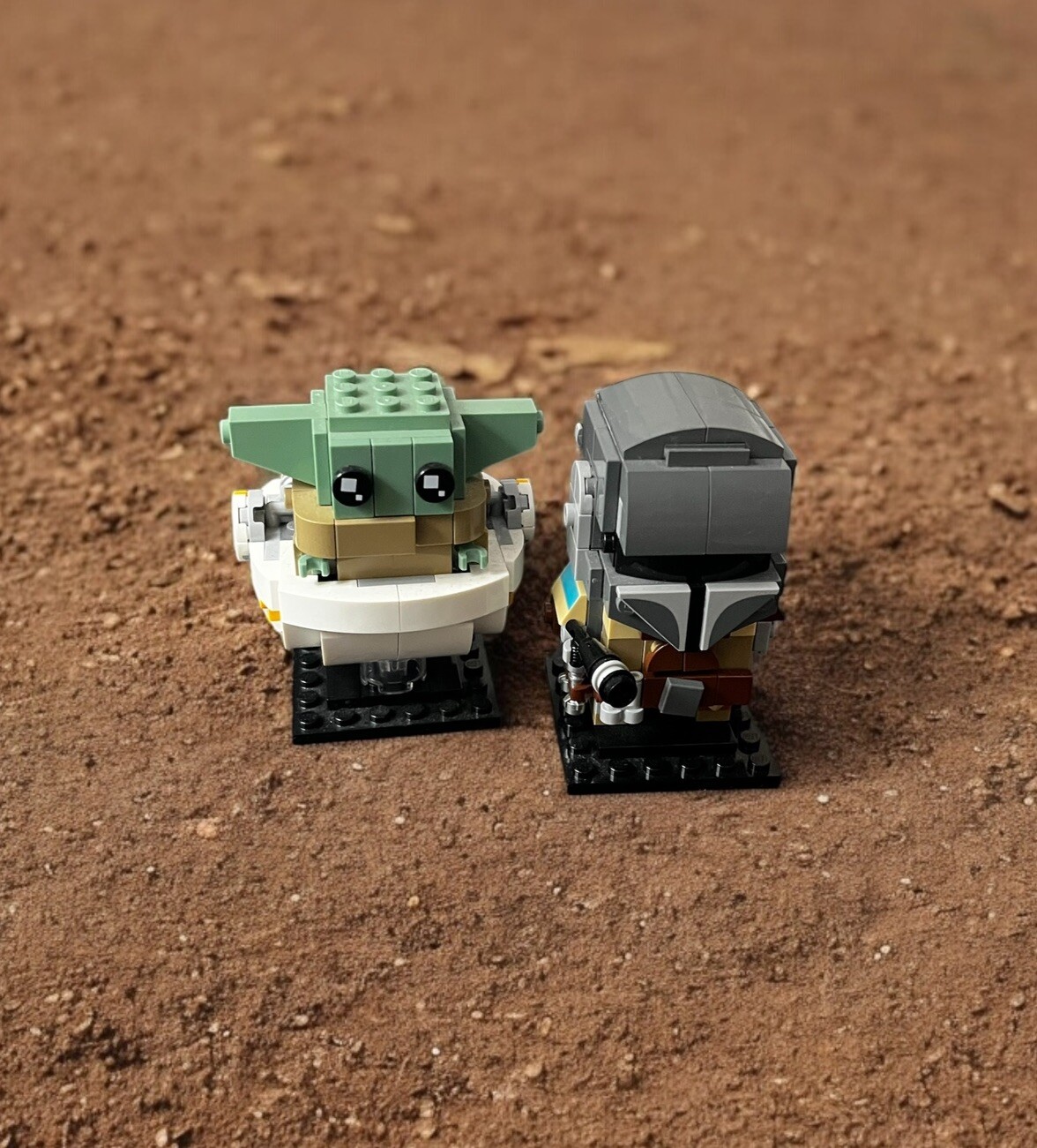 LEGO Star Wars The Mandalorian and Child 75317 Opened New Condition