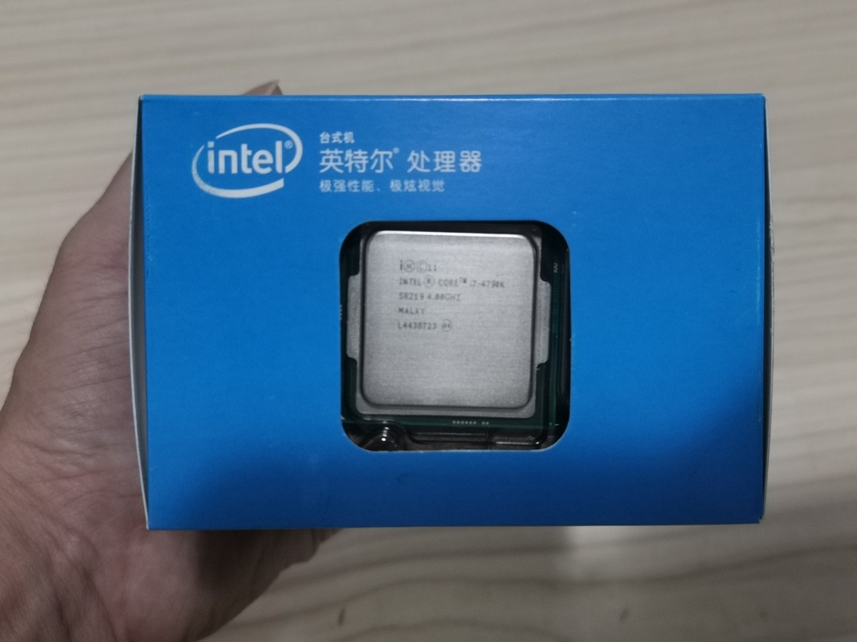 NEW*Intel Core i7-4790K 4.00 GHz Quad-Core LGA1150 SR219 CPU