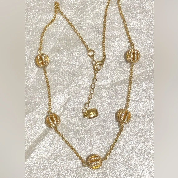 Collar Ralph Lauren tono dorado con esferas texturizadas Foto 4 de 4