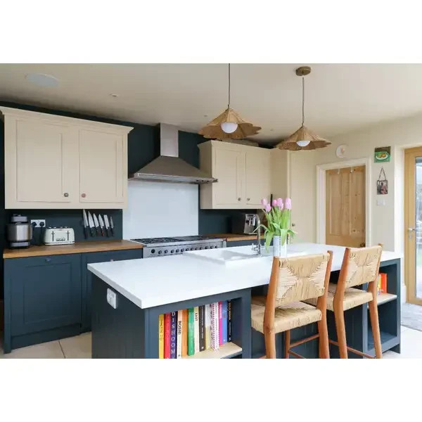 Approved Used Harvey Jones In Frame Kitchen with Pantry
