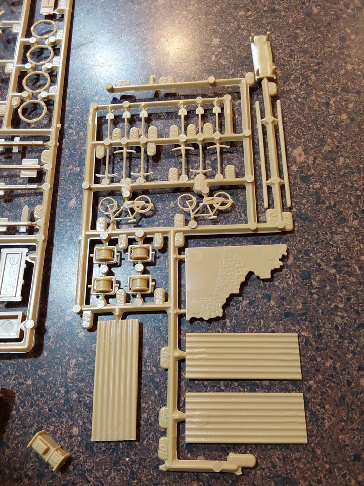 Vtg AIRFIX: Forward Command Post Kit HO-OO #04380-5 Series 4 Model Kit - Image 4 of 4