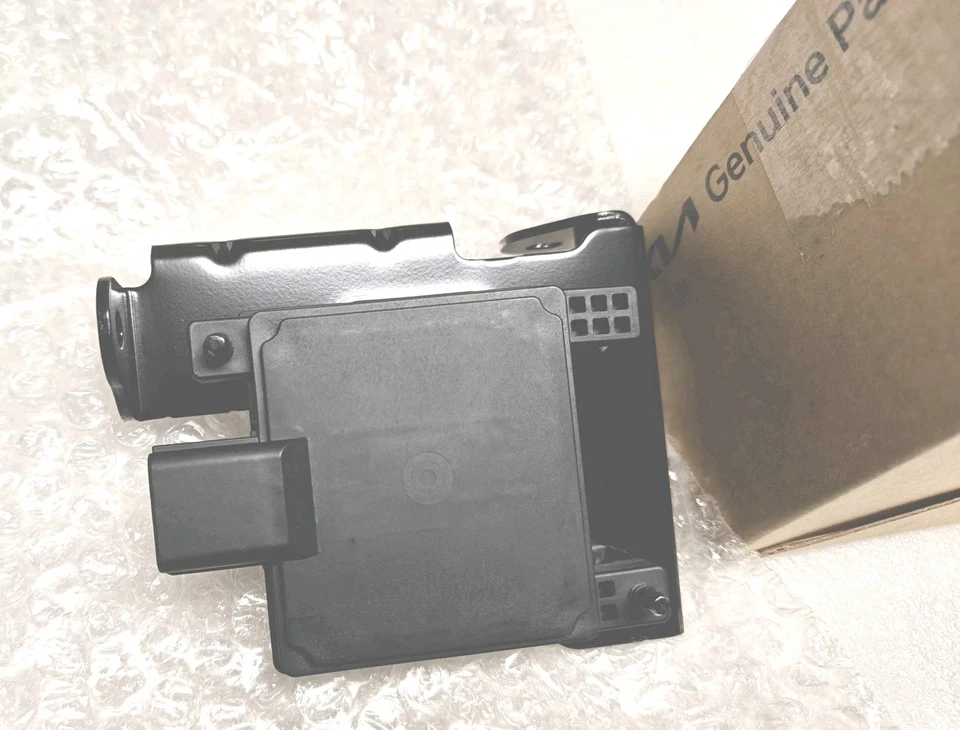 New OEM 25-26 Kia Sportage Cruise Control Distance Radar Sensor # 99110-P1100 - Image 3 of 4