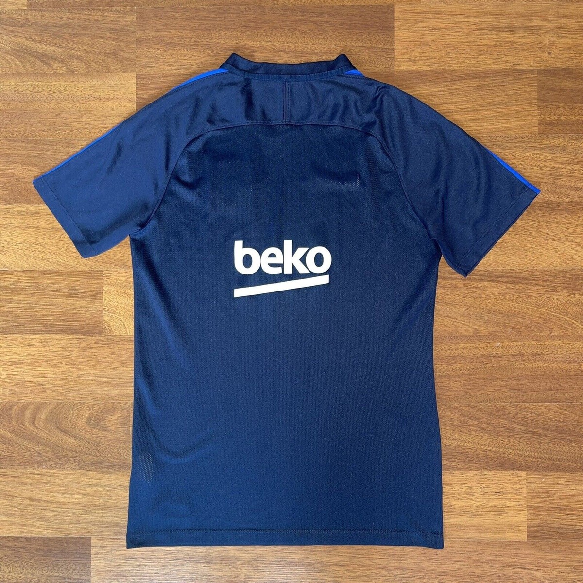 BARCELONA NIKE 2016/2017 FOOTBALL SOCCER TRAINING JERSEY SIZE “S