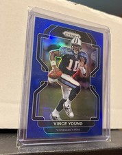 Estuche Vince Young Blue Prizm 2021 estampado corto Hit #9 Tennessee Titans SSP