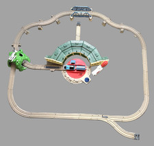 Thomas the tank engine Tidmouth sheds R/C  flip face Thomas  Tomy trackmaster