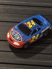 LIFE LIKE 24 JEFF GORDAN CHEVROLET H.O. SCALE SLOT CAR - NASCAR
