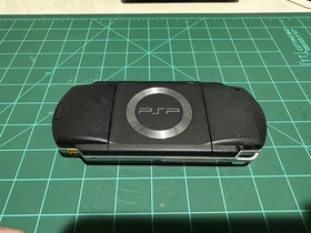 Sony PlayStation Portable PSP-1001 Black 4.3" LCD Handheld *(Read Description)*