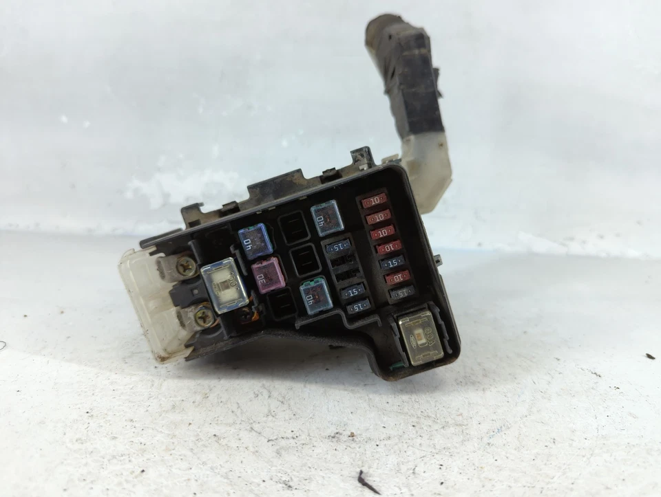 Nissan Sentra 2000-2006 caja de fusibles caja de fusibles módulo de relé B0JUG Foto 2 de 4