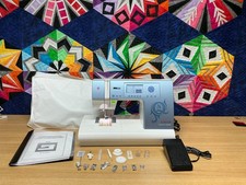 Singer 9960 Quantum Stylist  Sewing Machine