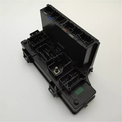 GM OEM Fuse Box Junction Block W/ Relays & Cover - Fits 2018-2020 Chevy Suburban, Tahoe | Part #23418066
