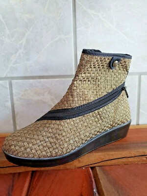 Bernie Mev- AMANDA- Zip-up Ankle Boots- Bronze- EU38=US7.5- NWOB