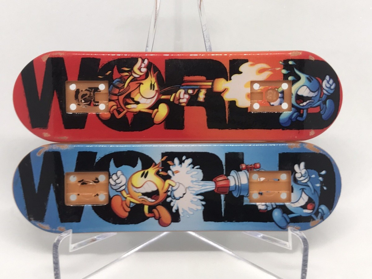 Rare Vintage Tech Deck World Industries! Flameboy vs Wet Willy