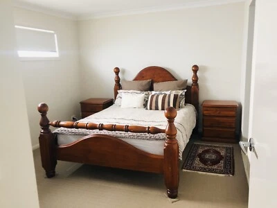 Queen Pure Oak Bedroom Suite Queen Anne Beds