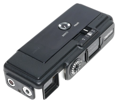 Minolta 16QT Subminiature Viewfinder Camera Rokkor 3.5/23mm - Picture 11 of 12