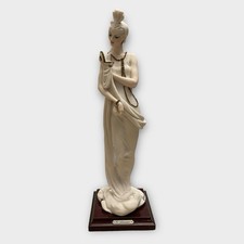 Vintage Giuseppe Armani Lady w/ Powder Puff 1987 Capodimonte 12.5”Italy