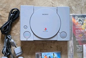 Official Sony PlayStation 1, 1998,PS1 Console w Controller, need av cable WORKS!