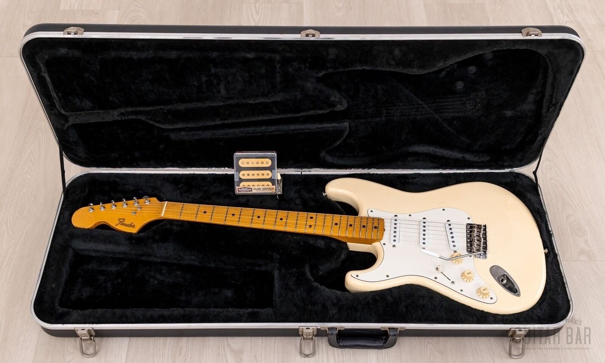 1988 Fender '67 Stratocaster Left-Handed ST67-85L White