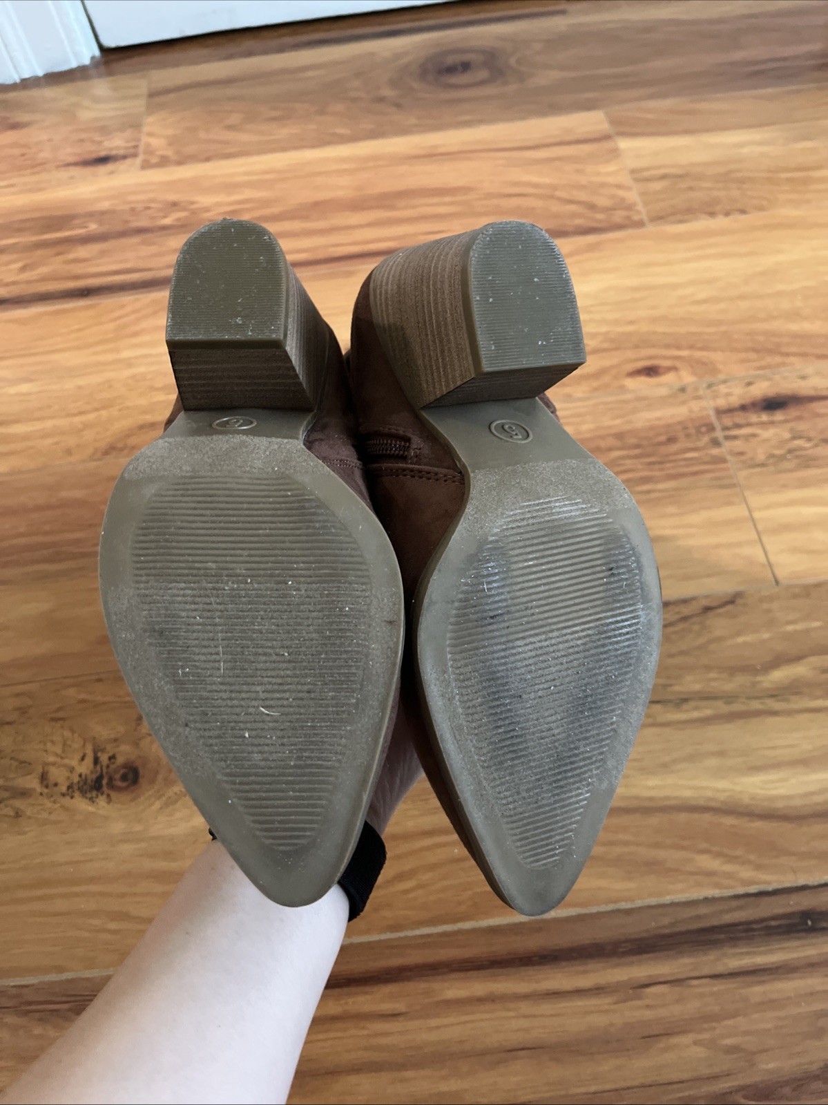 Universal Thread Slouch Brown Bootie Suede Size 5 - image 5