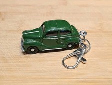 DIECAST MODEL CAR AUSTIN A40 DORSET KEYCHAIN KEYRING