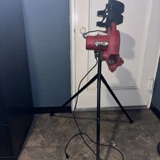 Basehit Pitching Machine With Automatic Feeder