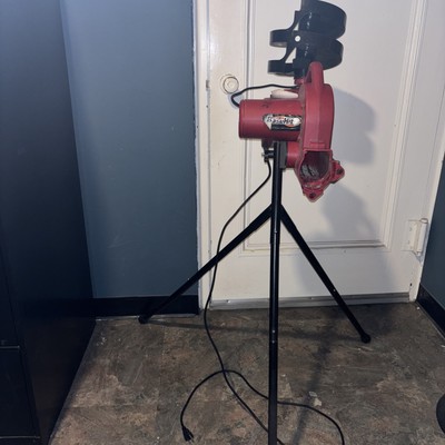 Basehit Pitching Machine With Automatic Feeder
