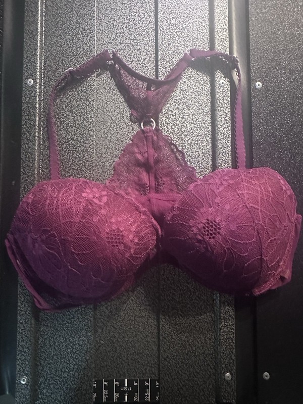 Women’s 36D Padded Bra Lace Magenta Front Clasp