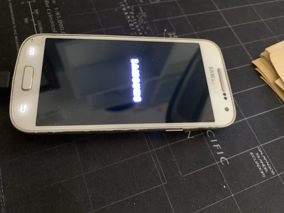 Samsung Galaxy S4 Mini GT-I9195 - 8GB - Bianco (Sbloccato), foto 4 di 5