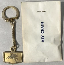 Vintage Mobil Pegasus Gas Oil Gasoline Fuel Station Keychain NEW OLD STOCK
