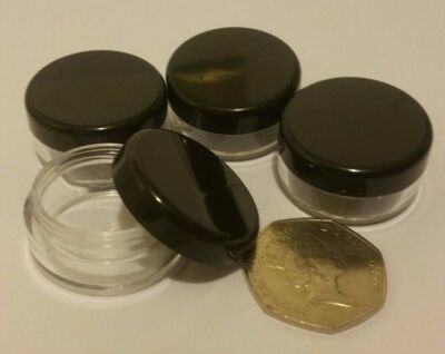 500 x leere KOSMETIK KUNSTSTOFF GLÄSER TÖPFE 5 ml/5 g schwarzer Deckel UK-Verkäufer jdb500
