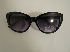 NWT Nine West black color plastic frame cat eyes rehinestone sunglasess women