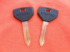 2 DODGE RAM DAKOTA TRUCK  KEY BLANKS 1994 1995 1996 1997 1998 1999 2000